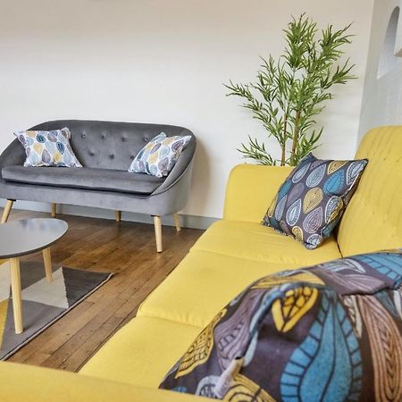 ❂ Les Logis De La Tremoille ❂ Cozy ❂ Netflix ❂ Apartment Thouars Luaran gambar