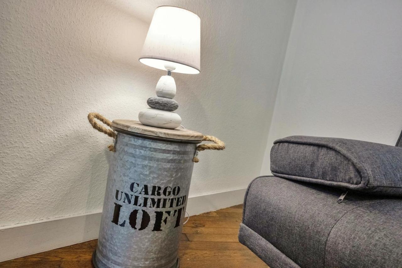 ❂ Les Logis De La Tremoille ❂ Cozy ❂ Netflix ❂ Apartment Thouars Luaran gambar