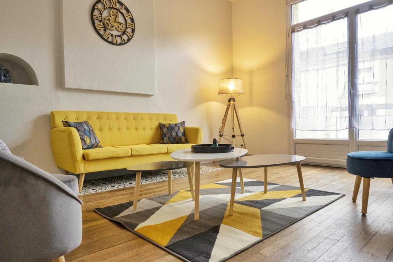 ❂ Les Logis De La Tremoille ❂ Cozy ❂ Netflix ❂ Apartment Thouars Luaran gambar