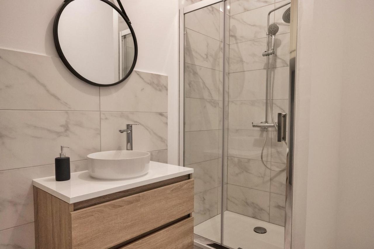 ❂ Les Logis De La Tremoille ❂ Cozy ❂ Netflix ❂ Apartment Thouars Luaran gambar