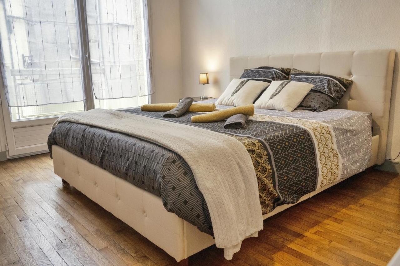 ❂ Les Logis De La Tremoille ❂ Cozy ❂ Netflix ❂ Apartment Thouars Luaran gambar