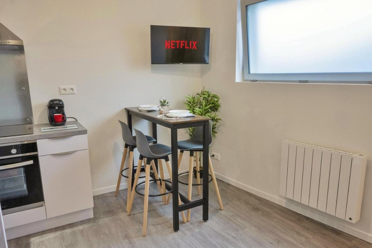 ❂ Les Logis De La Tremoille ❂ Cozy ❂ Netflix ❂ Apartment Thouars Luaran gambar